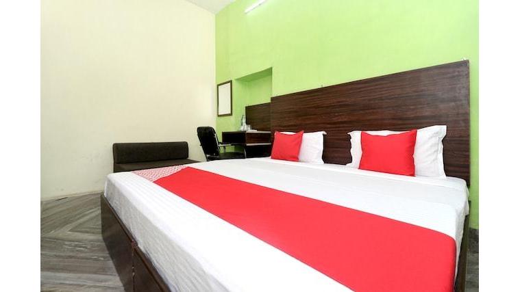 Oyo 30935 Appna Ghar Hotel
