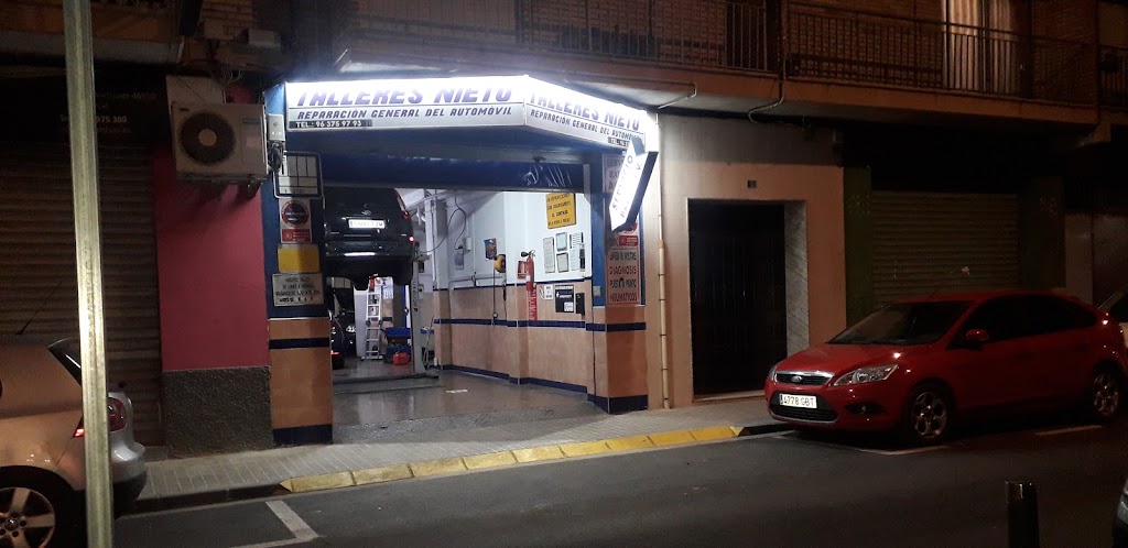 Talleres Nieto — Exterior