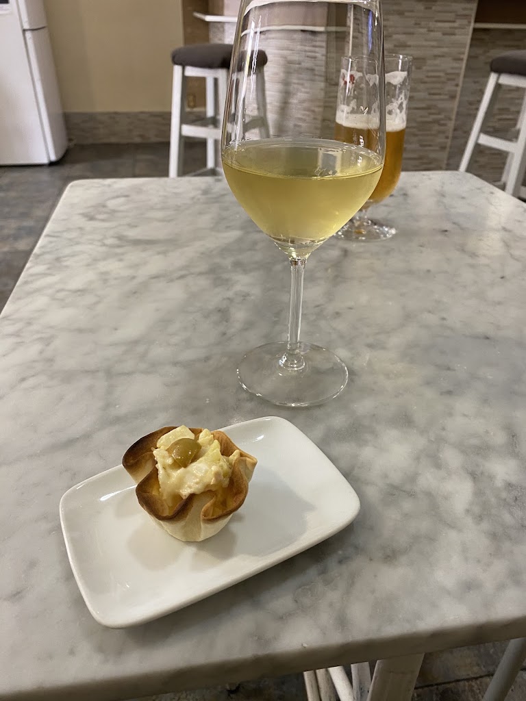 Cafe Bar L'Arena — Comida y bebida