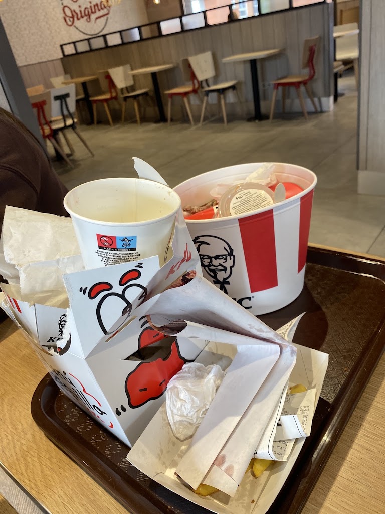 KFC — Comida y bebida
