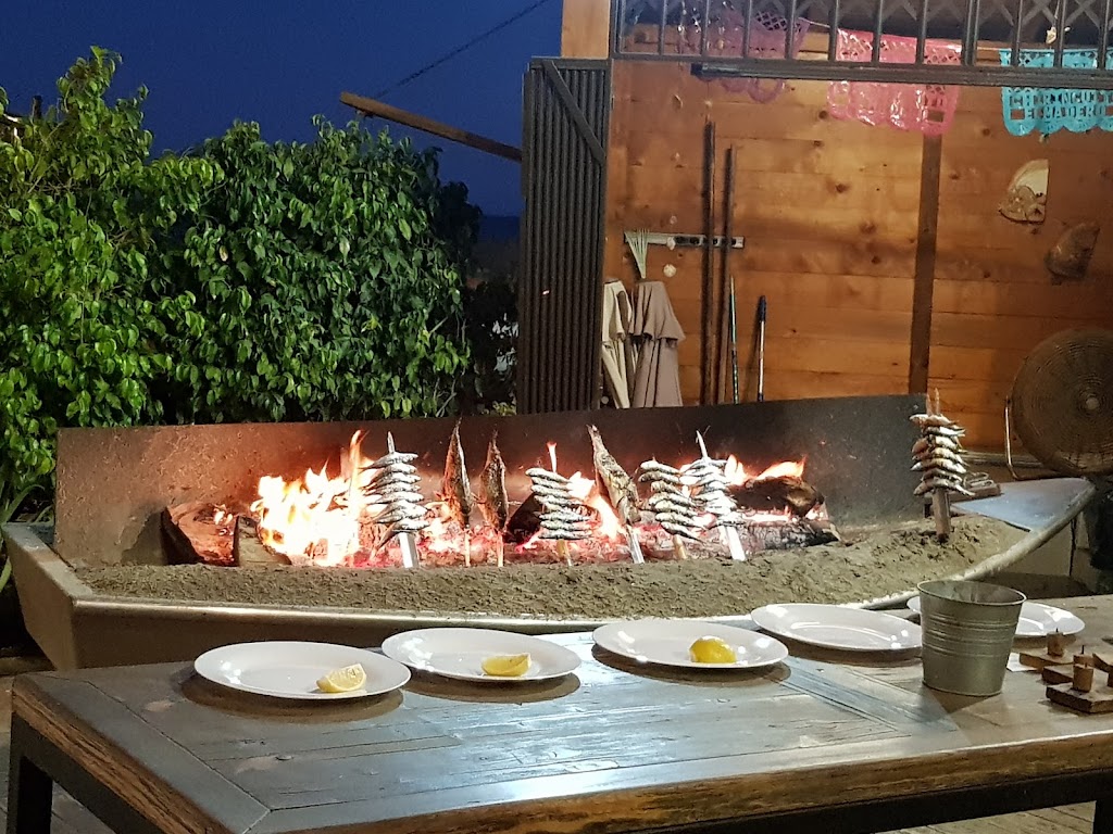 Chiringuito El Madero — Comida y bebida