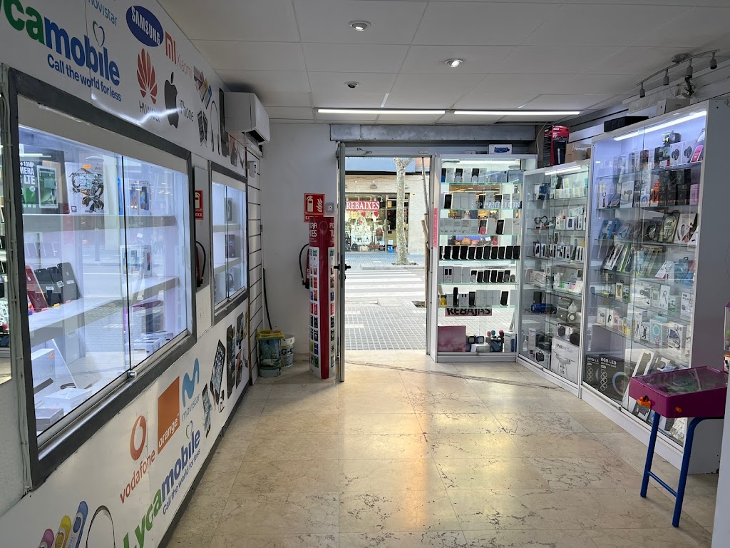 La Casa del Movil — Interior
