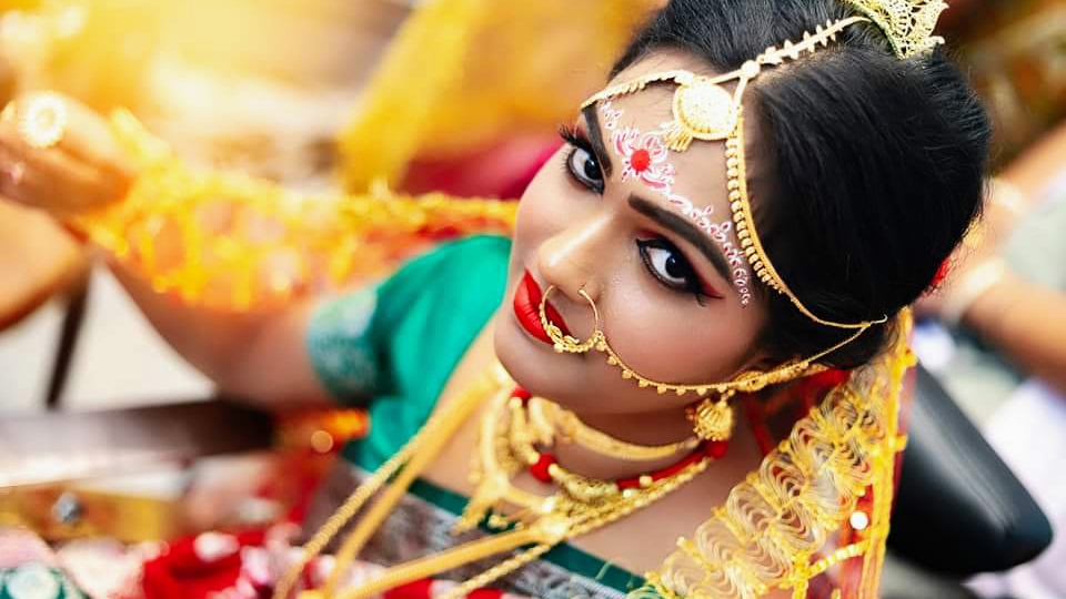 Aparupa Bridal Makeup And Ladies Parlour