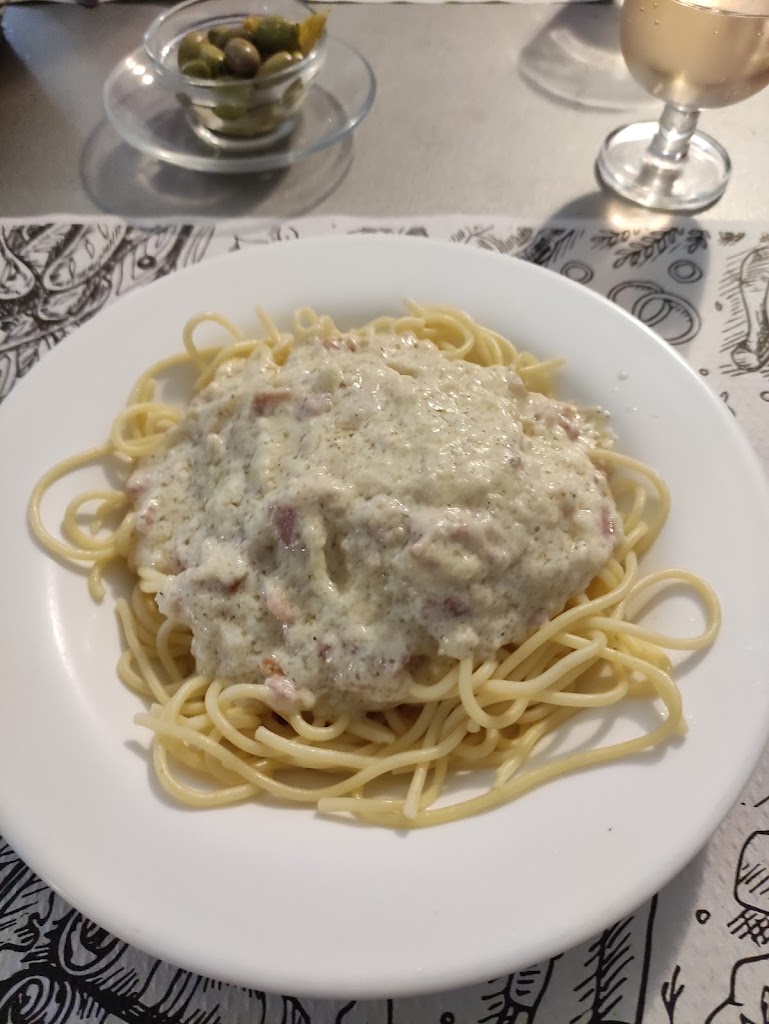 Bar Tulsa — Comida y bebida