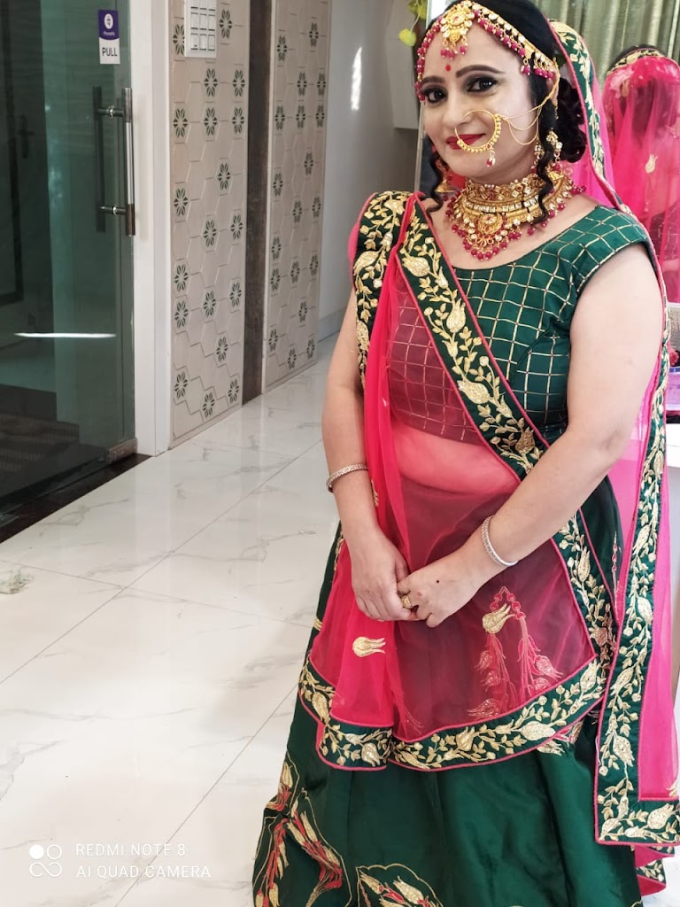 Natural Shades Beauty Parlour