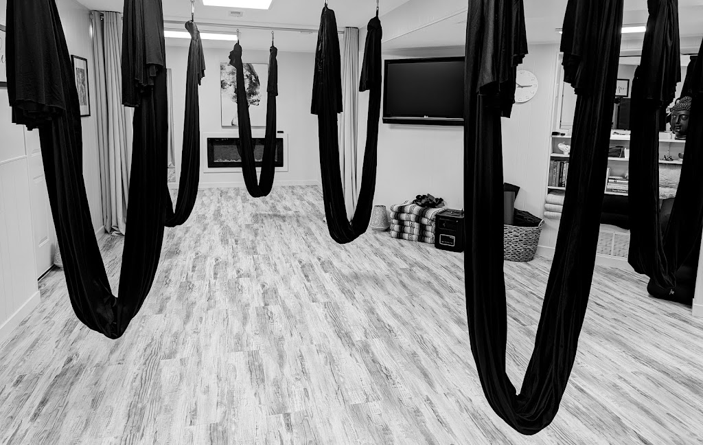  JeriLyn Frisbie Yoga