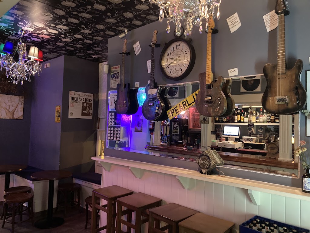 Bar El Muerdago — Ambiente