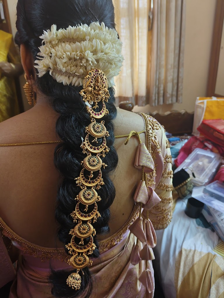 Prakriti Ladies Beauty Salon