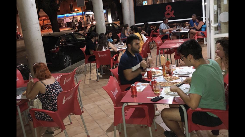 Pizza libre — Ambiente