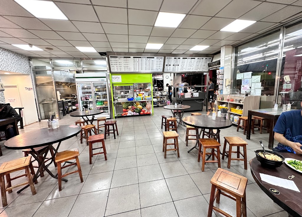 億哥牛肉湯後甲店 的照片