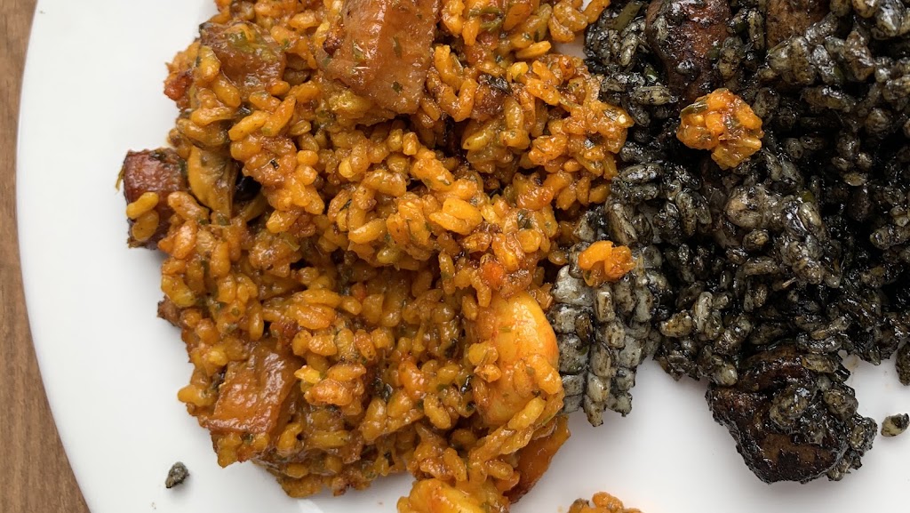 Manolo's Restaurante — Comida y bebida