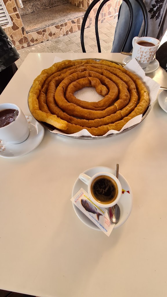 Churreria Pepetoon — Comida y bebida