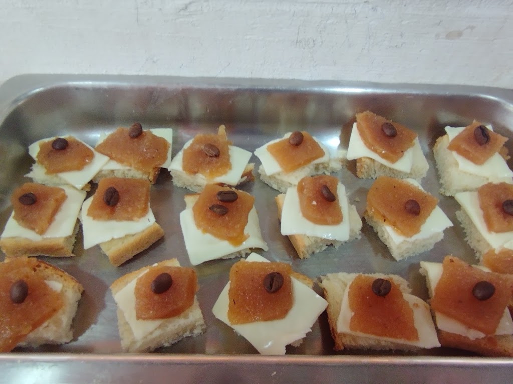 Kiosco La Mary — Comida y bebida