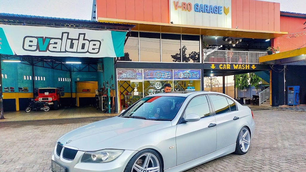 V-RO Garage