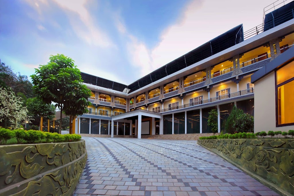Sr Palace Inn Thenmala