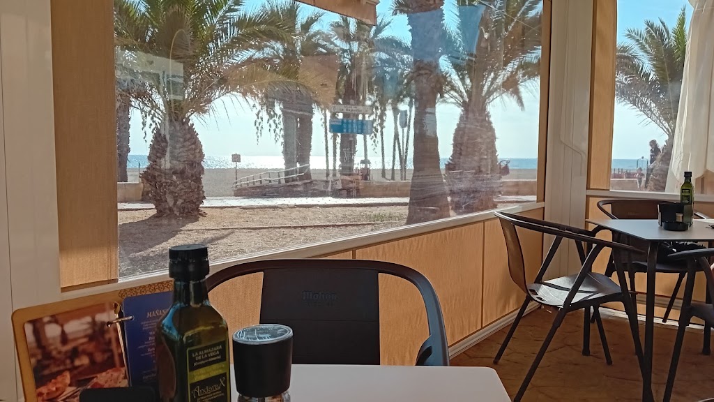 Cafeteria FULLERIA — Ambiente