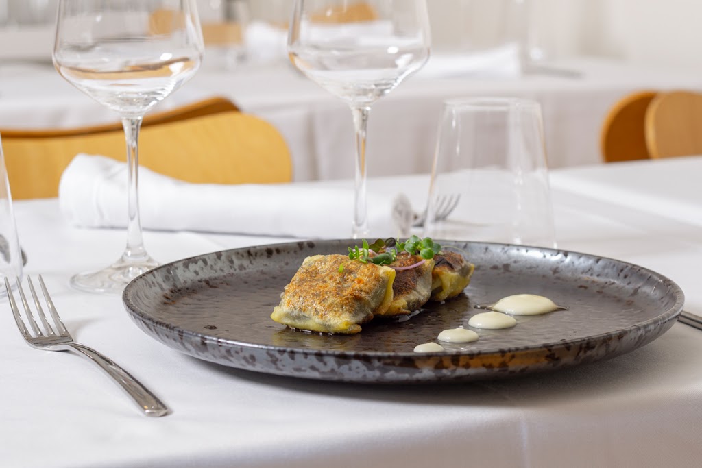 Restaurante El Comienzo — Comida y bebida