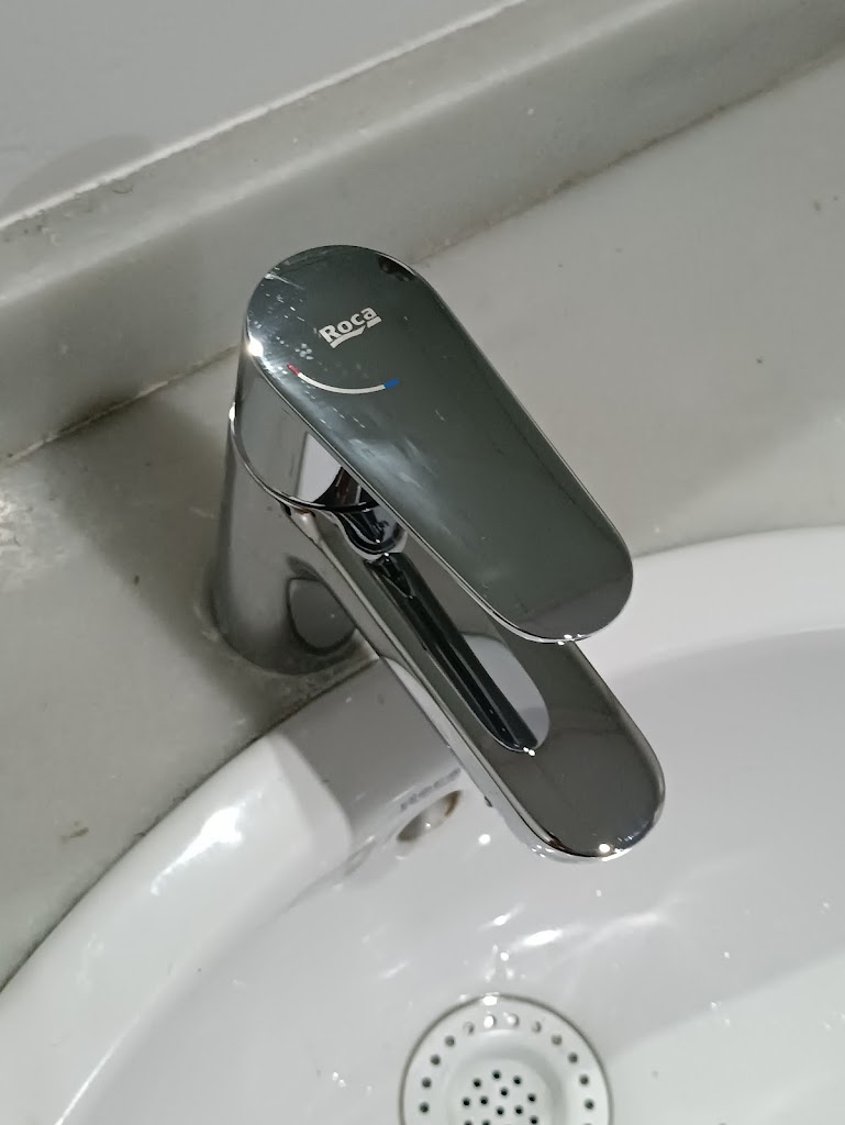 artllum Enric Guillen — Cuarto de bano