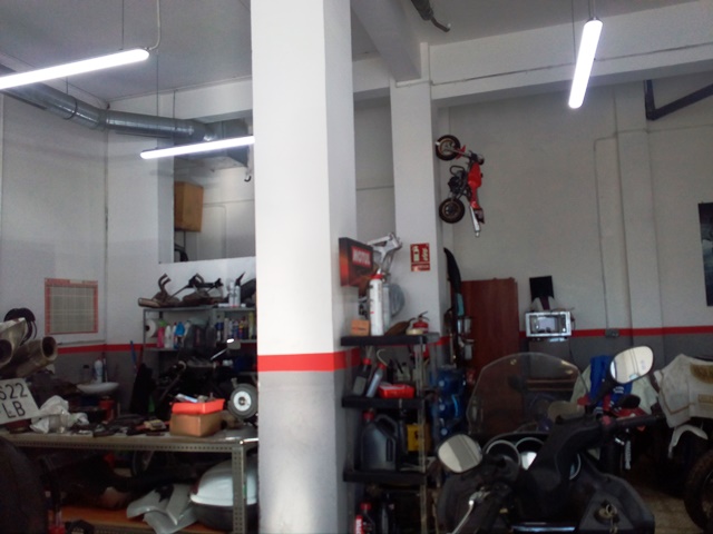 VANDEN MOTOS CORNELLA - TALLER DE MOTOS EN CORNELLA - SERVICIO OFICIAL KYMCO EN CORNELLA — Interior