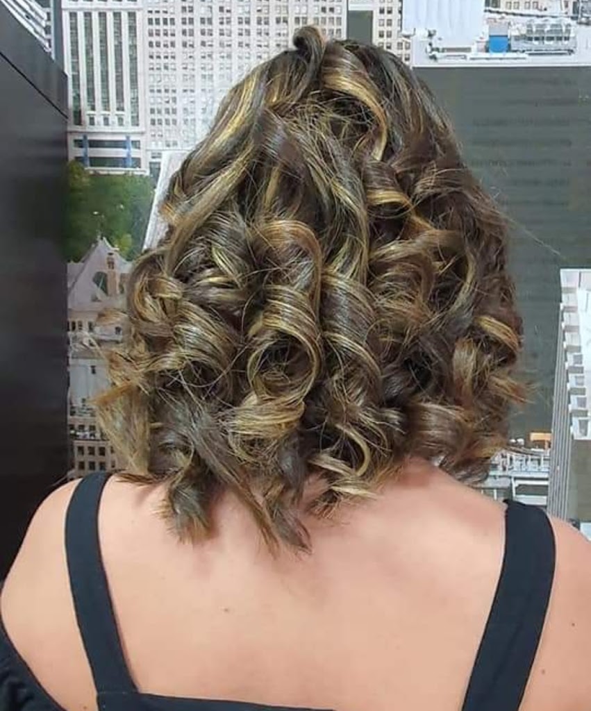 SALON DE BELLEZA REEDLOOK — Peinado