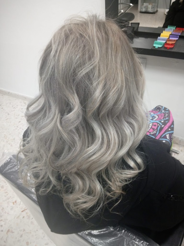 LORE SUAREZ Peluqueria y Estetica — Del propietario