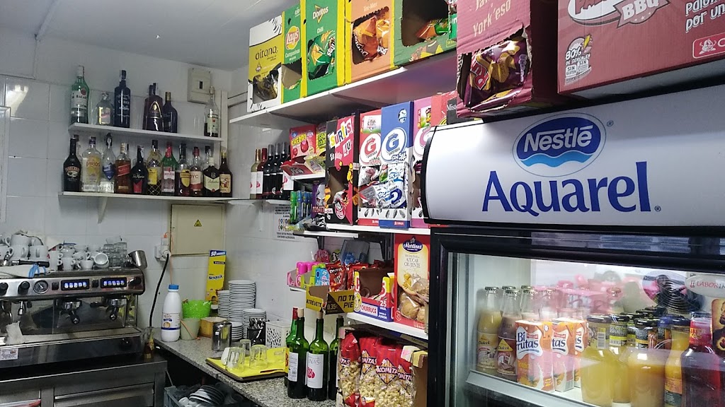 BAR-CAFETERIA PISTAS MADRIGUERES