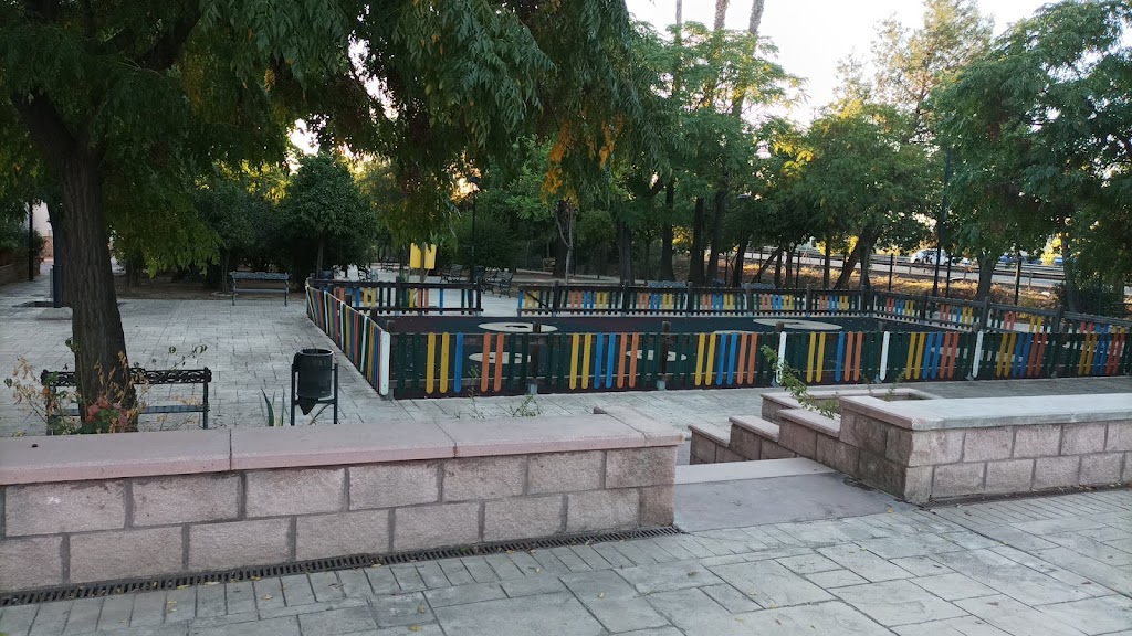 Puerta aljarafe ( las peluqueras)
