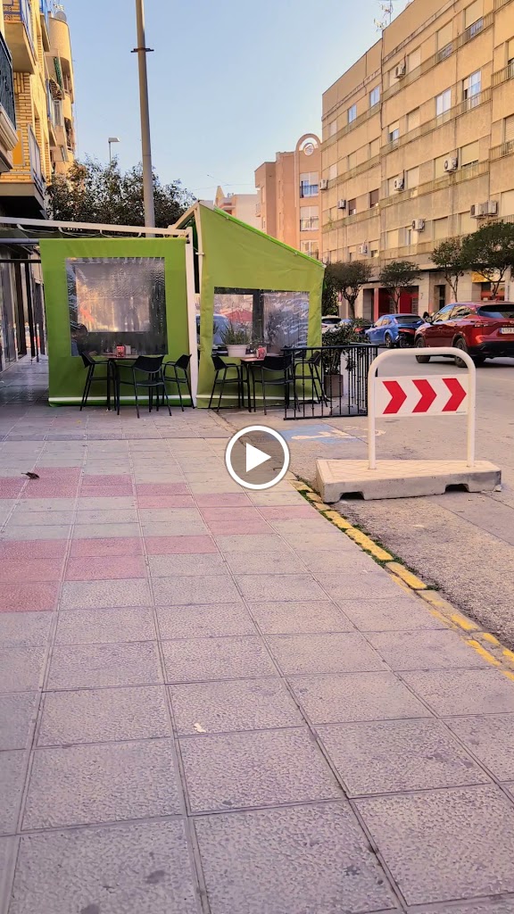 Cafeteria Pub Zoe — Videos