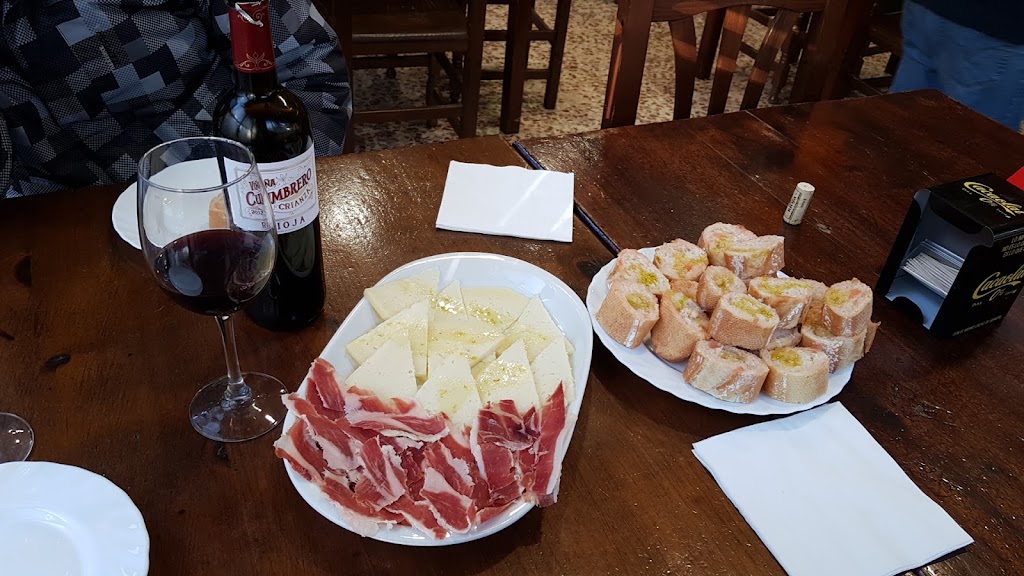 Casa Martin — Comida y bebida