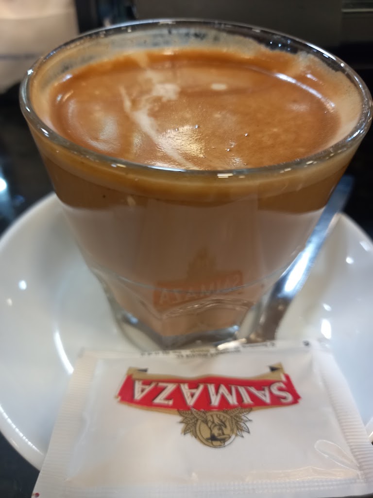 Cafeteria Trazos — Comida y bebida