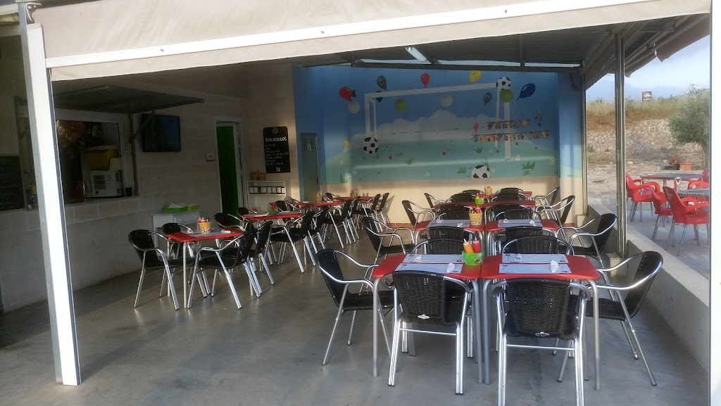 BAR-CAFETERIA PISTAS MADRIGUERES — Ambiente