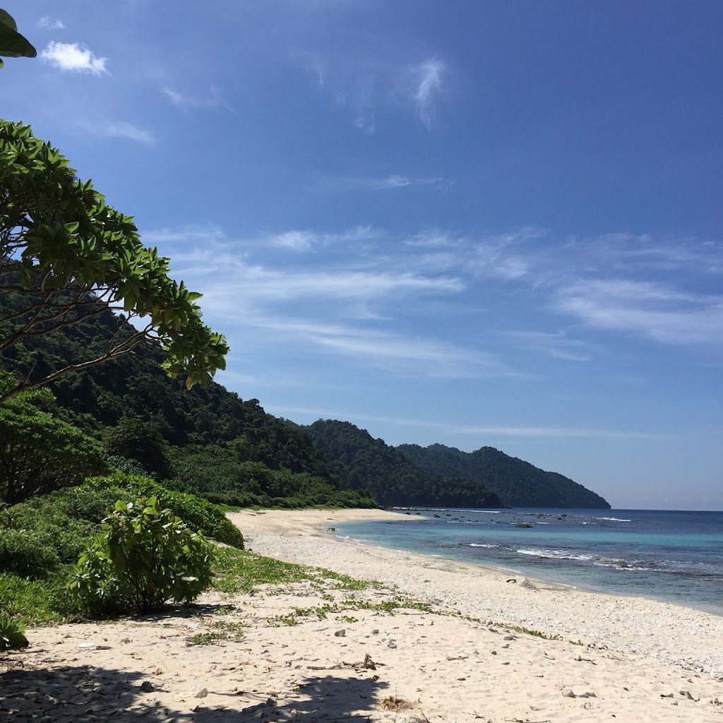 Ujoeng Pancu Beach