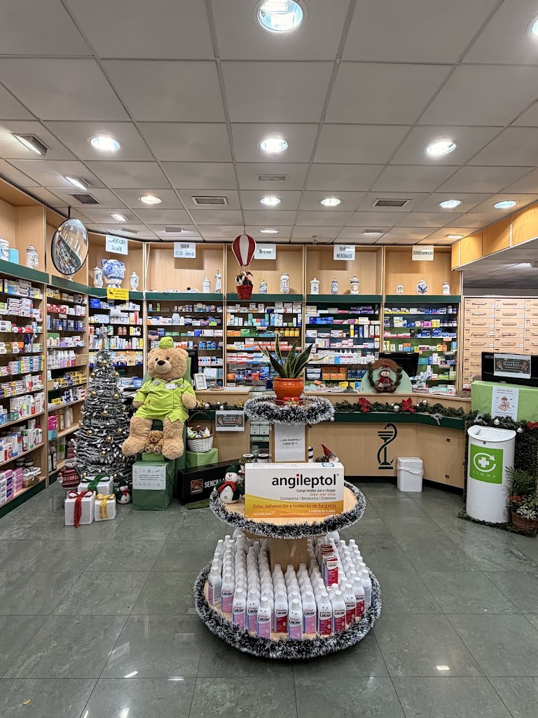 Farmacia Pobos — Del propietario