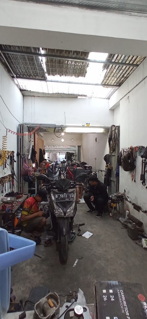 GARAGE15 bengkel jaya motor cilembang