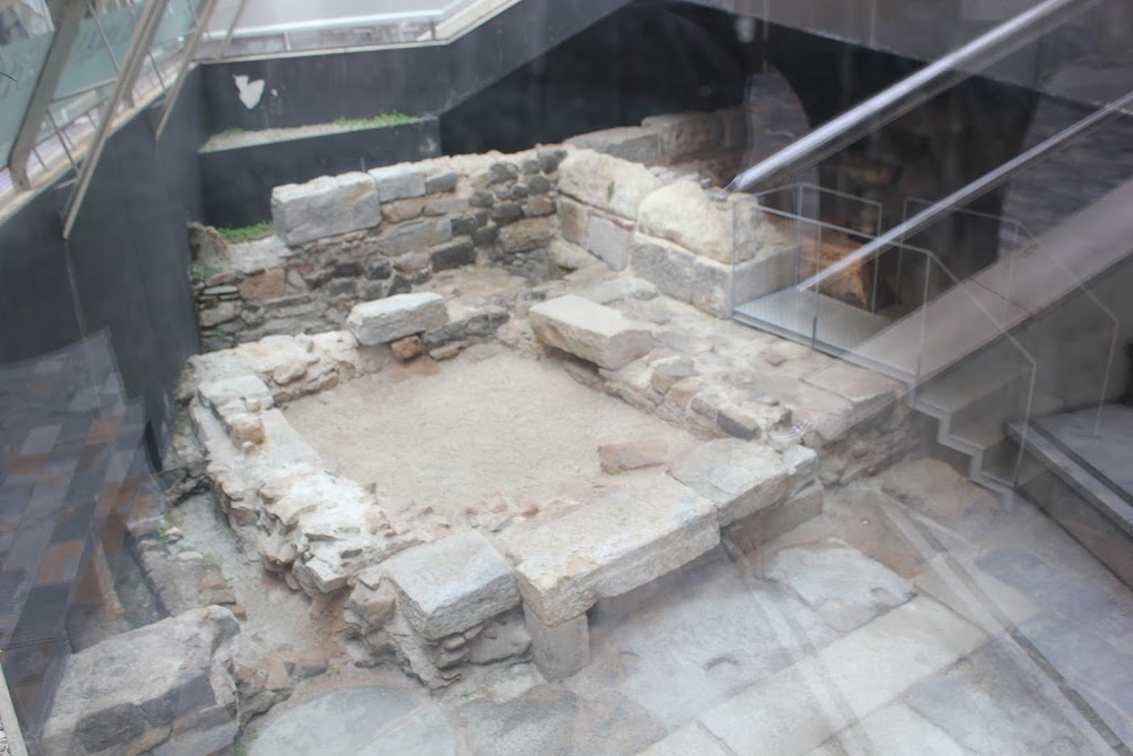 Decumano, calzada romana, siglo I d.C.