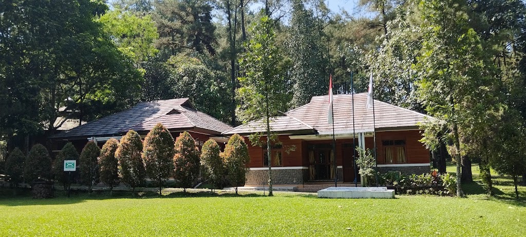 CAMPING SENTUL ECO Communities