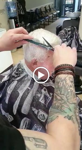 PELUQUERIA SAURA — Peinado