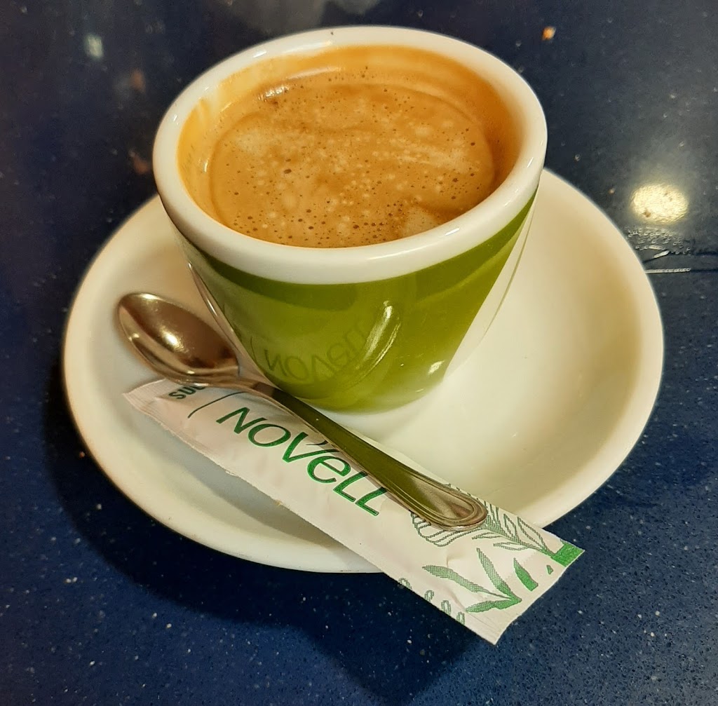 Cafeteria Piscolabis — Cortado