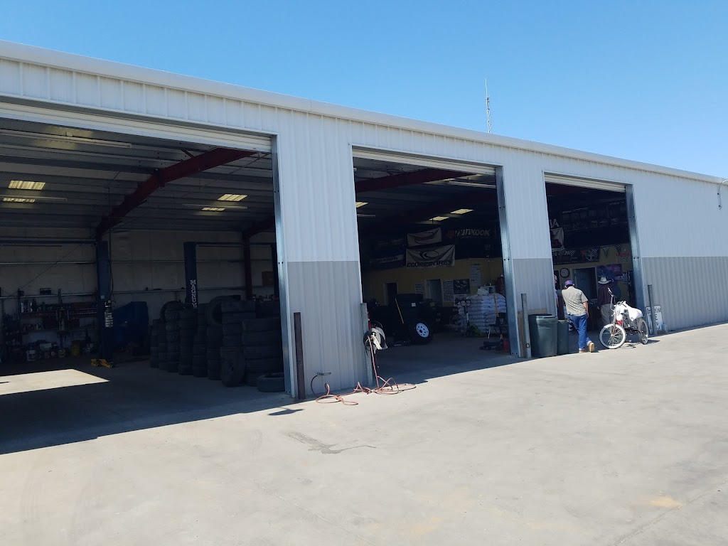 Tire shop in Orange Cove