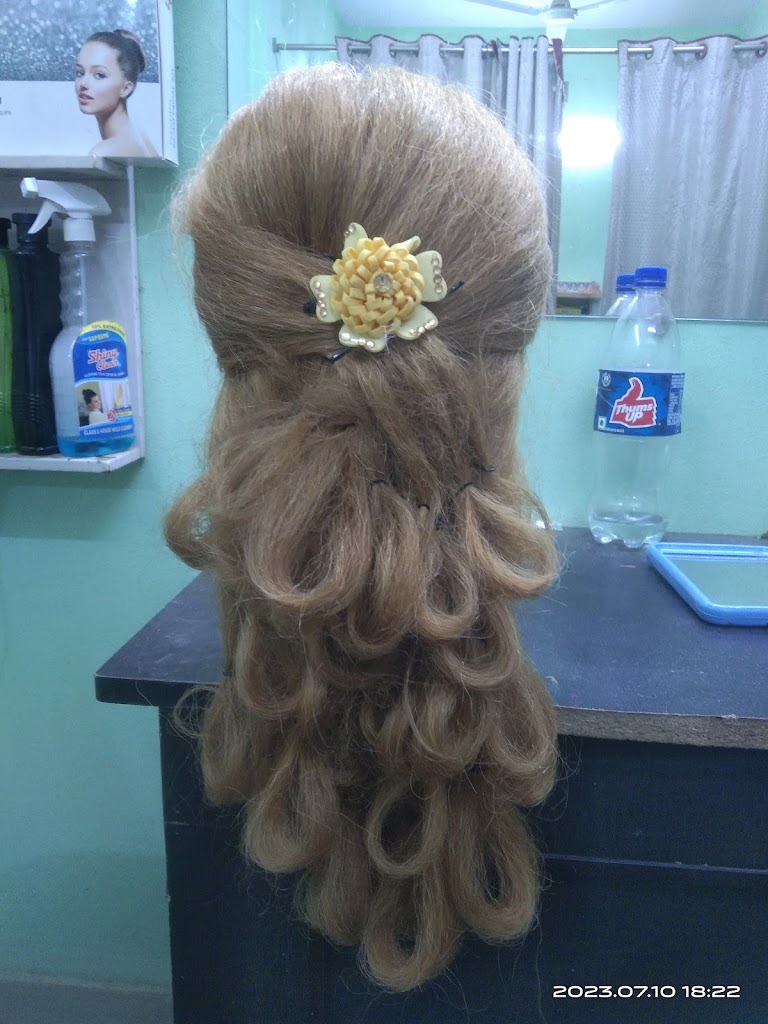 Swetha Beauty Parlour