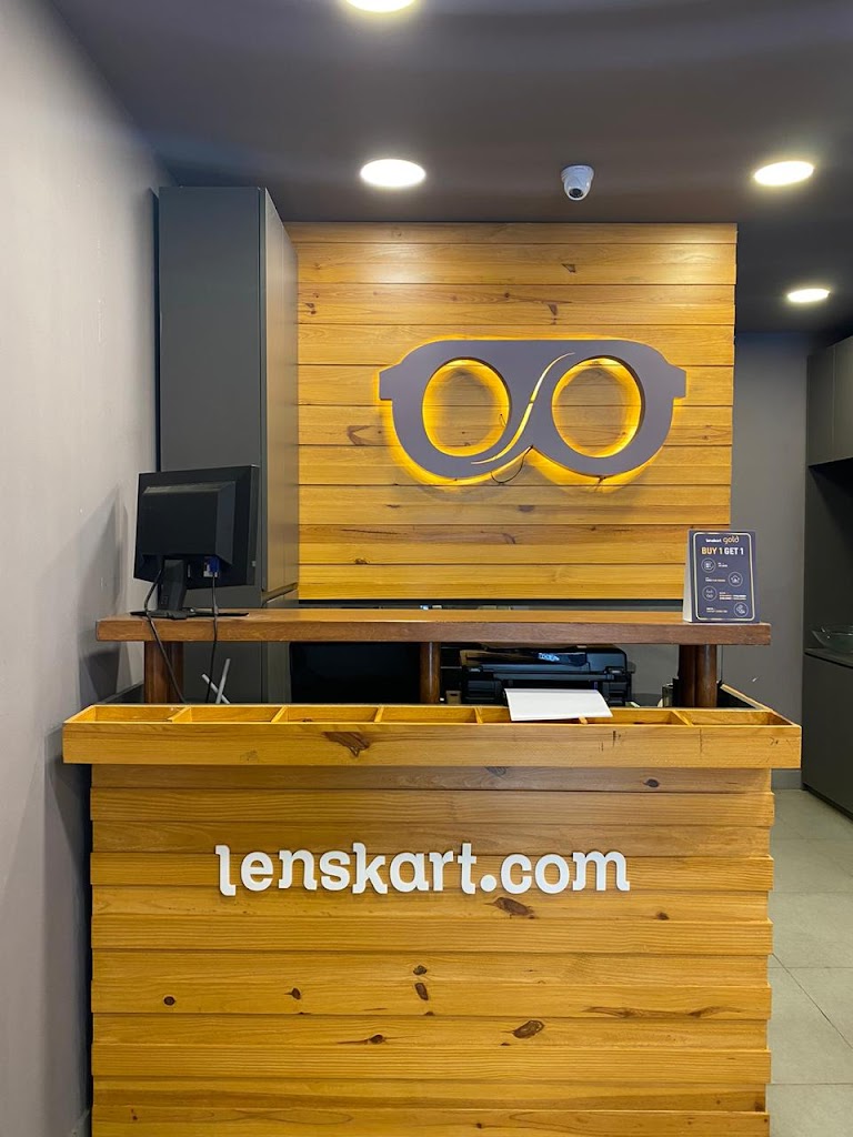 Lenskart Com At Infantry Road Ballari