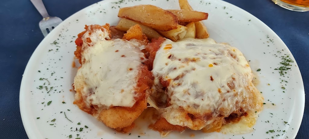 Cerveceria El Colibri — Comida y bebida