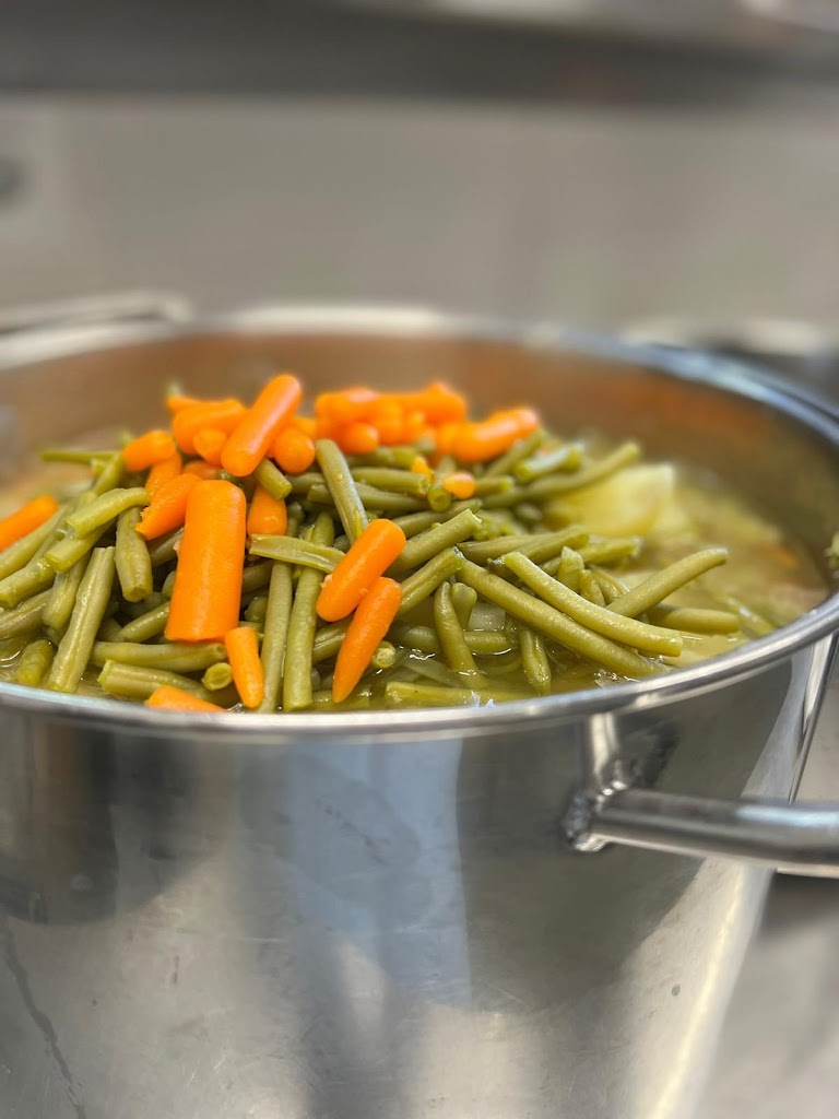 Residencia geriatrica per a gent gran i centre de dia a Banyoles, Pla de l'Estany, Girona | Sagrat Cor — Comida y bebida