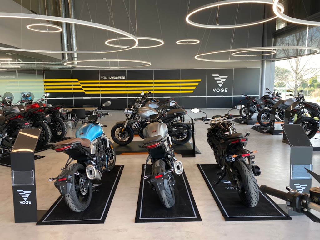 VOGE GRANOLLERS — Interior