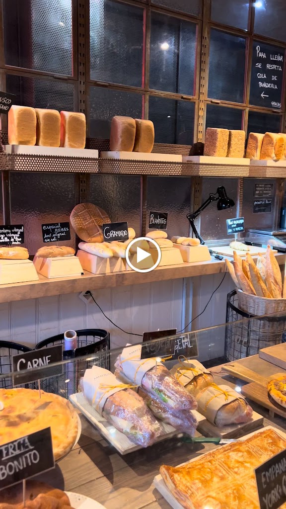 Panaderia AMAQUIA Torneiros — Videos