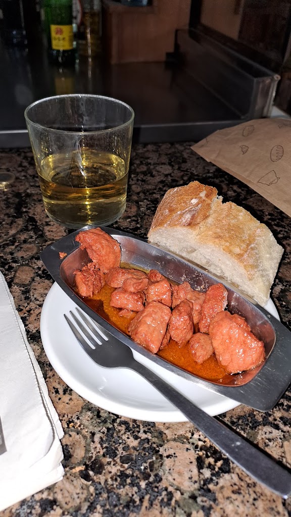 Bar 80, S.L. — Comida y bebida