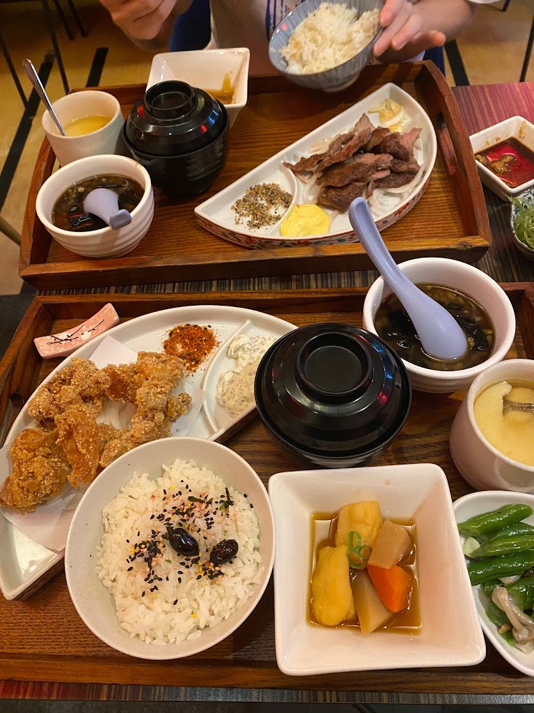 金の箸日本料理-台北 中山區 美食｜居酒屋｜日式料理｜餐廳｜商業午餐｜定食 推薦 的照片