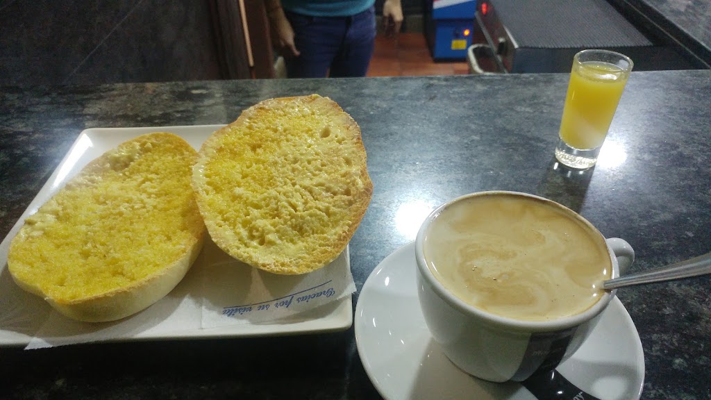 Bar la casona — Comida y bebida