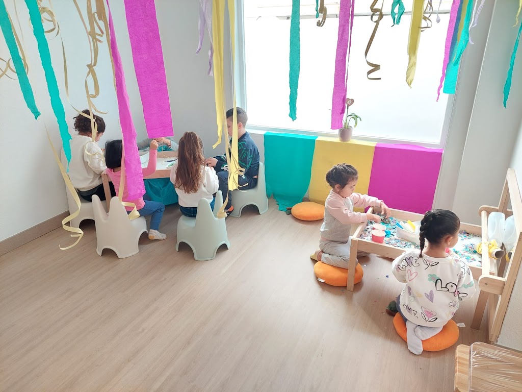 Kiddos Academy of Learning - English & Spanish for little ones.