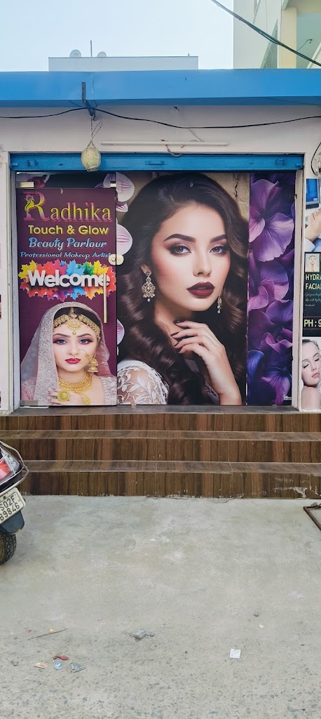 Radhika Touch Glow Beauty Parlour Training